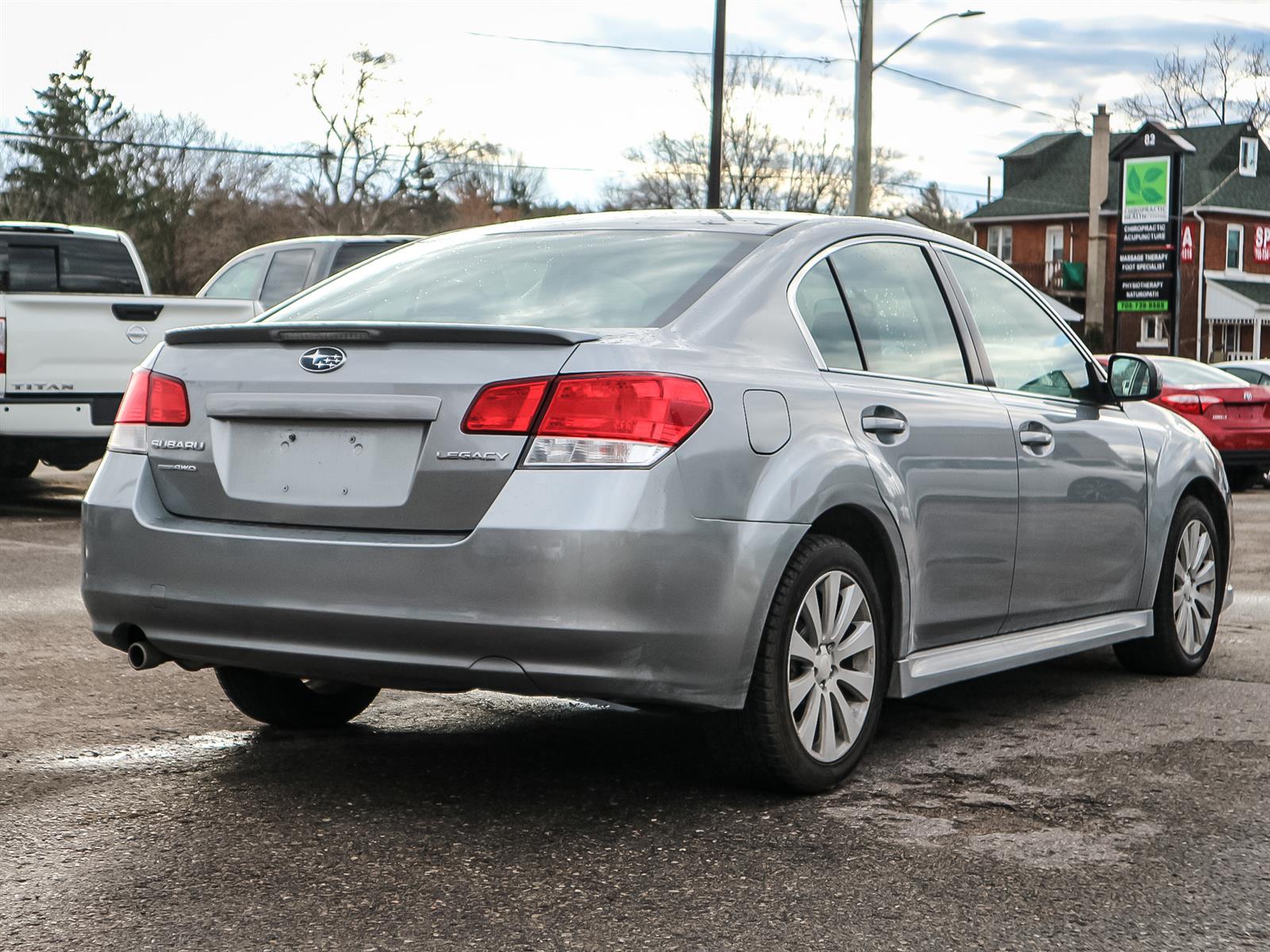 Subaru legacy 2011